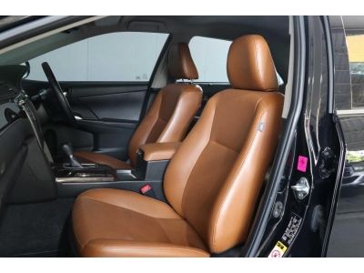 TOYOTA CAMRY 2.5 G  ปี2018  MINOR CHANGE ( COGNEC BROWN SEAT ) AT รูปที่ 2